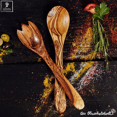  salad servers out of olive wood - a must have