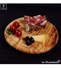 Round cutting board with juice groove