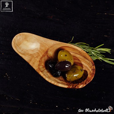 Bowl for olive fruits, olive wood