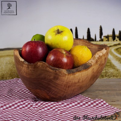 Oval olive wood bowl in natural look