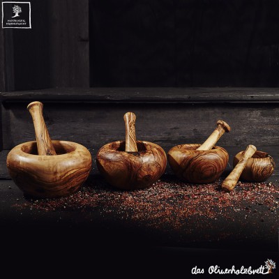 https://www.olivewoodproducts.com/849-home_default_fashion/mortar-and-pestle-olive-wood-with-a-round-edge.jpg